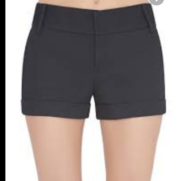 New York & Co. Women's Cuffed Shorts 🩳 - Picture 10 of 13
